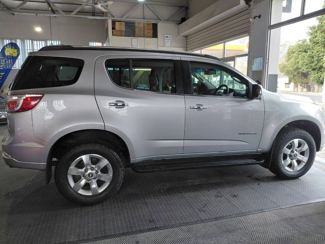 2013 Chevrolet Trailblazer 2.8 LTZ Auto, photo 2