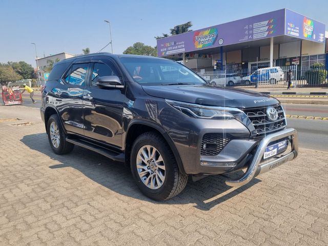 2017 Toyota Fortuner 2.8 GD-6 Raised Body, photo 3