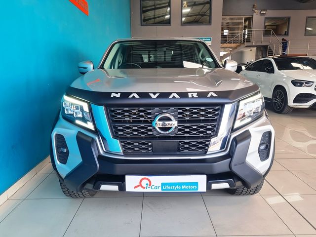 2021 Nissan Navara 2.5 DDTi LE Plus 4X4 Auto Double-Cab, photo 2