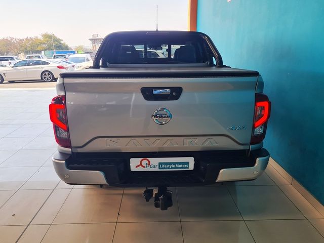 2021 Nissan Navara 2.5 DDTi LE Plus 4X4 Auto Double-Cab, photo 3