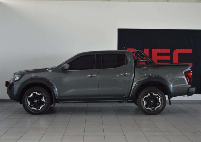 2021 Nissan Navara 2.5 DDTi LE Plus Auto Double-Cab, photo 2