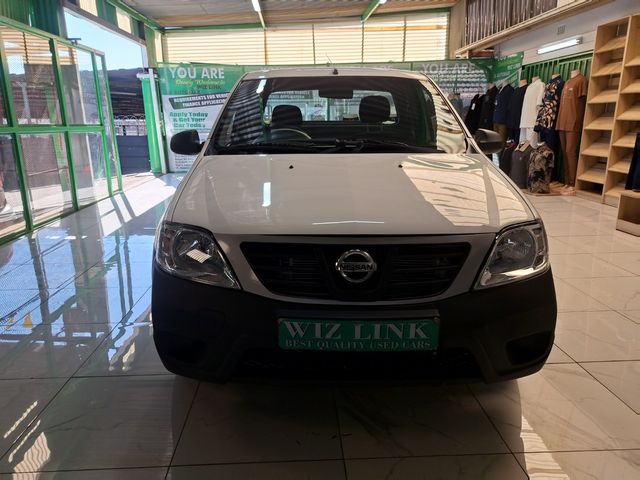 2022 Nissan NP200 1.6, photo 2
