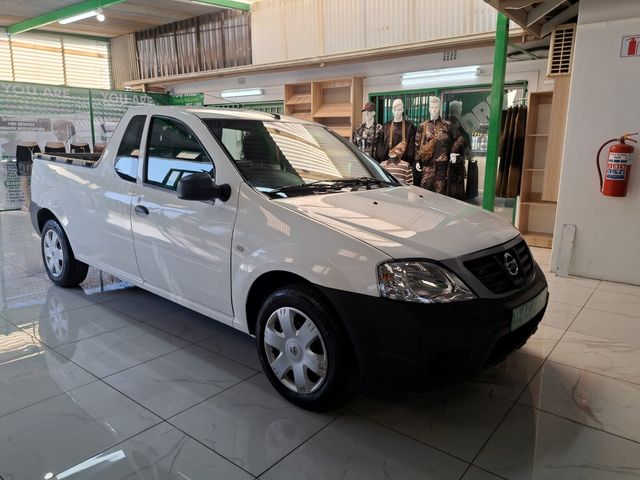 2022 Nissan NP200 1.6, photo 3