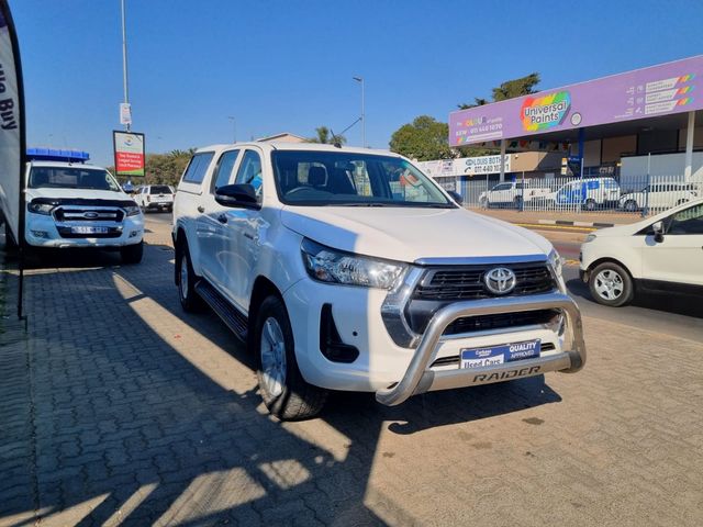2017 Toyota Hilux 2.4 GD-6 Raised Body SRX Double-Cab, photo 3
