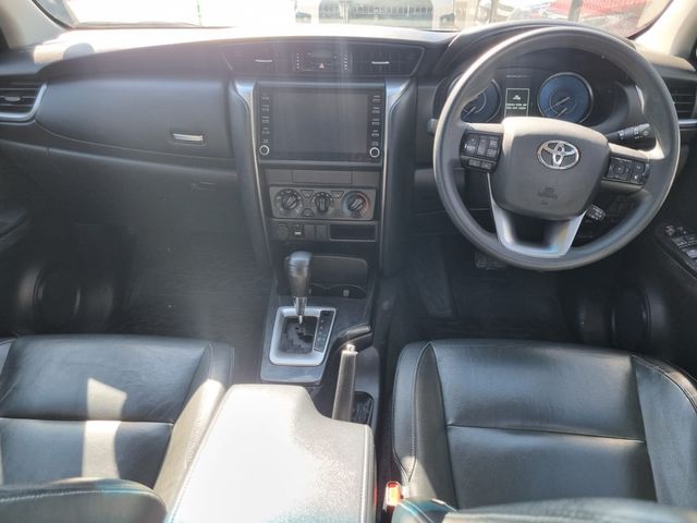 2023 Toyota Fortuner 2.4 GD-6 Raised Body Auto, photo 4