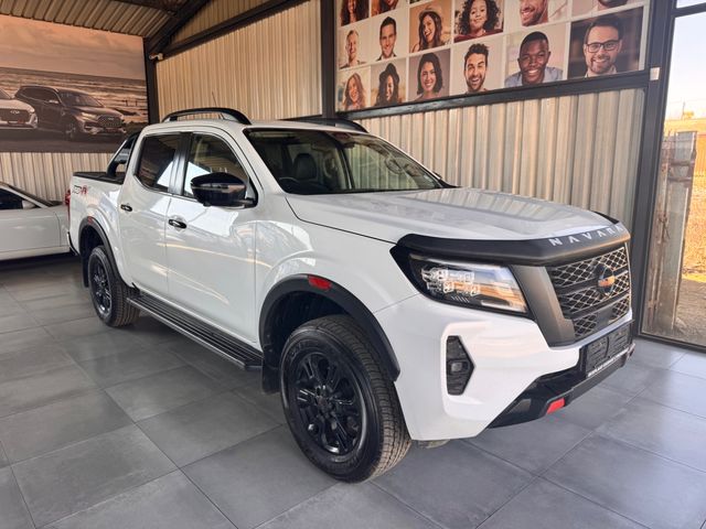 2022 Nissan Navara 2.5 DDTi PRO-4X 4X4 Auto Double-Cab