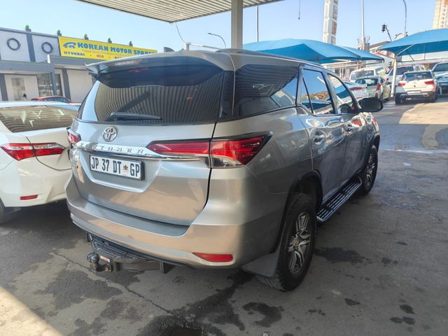 2017 Toyota Fortuner 2.8 GD-6 Raised Body Auto, photo 5