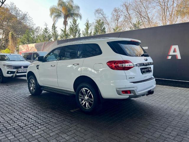 2017 Ford Everest 2.2 TDCi XLT Auto, photo 3