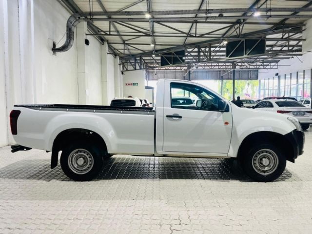 2023 Isuzu D-Max 250C Fleetside Single-Cab, photo 2
