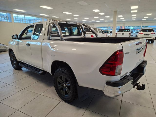 2021 Toyota Hilux 2.4 GD-6 Raised Body Raider Extended Cab, photo 4