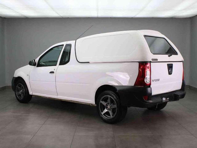 2023 Nissan NP200 1.6 A/C Safety Pack, photo 5