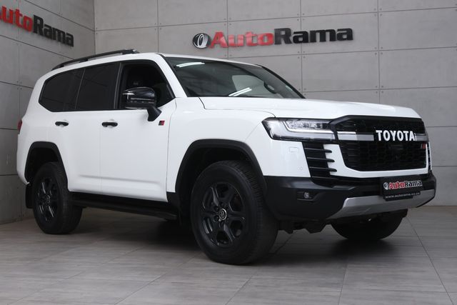 2025 Toyota Land Cruiser 300 V6 3.5 T GR-S