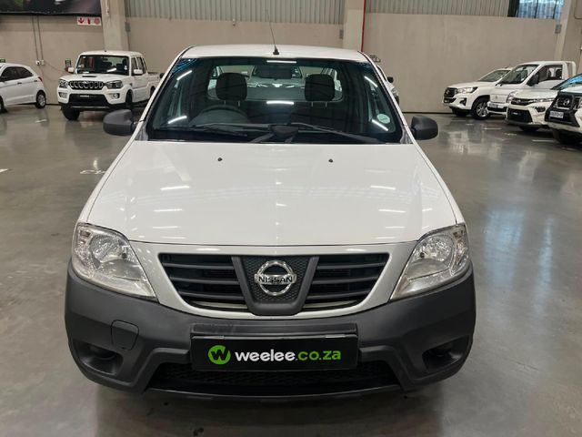 2021 Nissan NP200 1.6 A/C Safety Pack, photo 2
