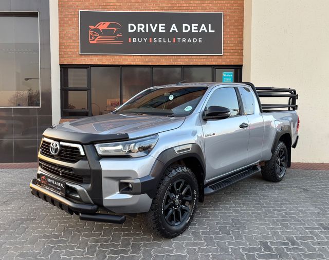 2022 Toyota Hilux 2.8 GD-6 Raised Body Legend Auto Extended Cab, photo 3