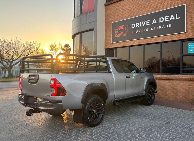 2022 Toyota Hilux 2.8 GD-6 Raised Body Legend Auto Extended Cab, photo 5