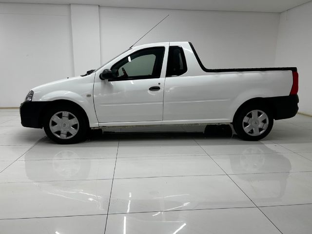 2021 Nissan NP200 1.6 A/C Safety Pack, photo 2