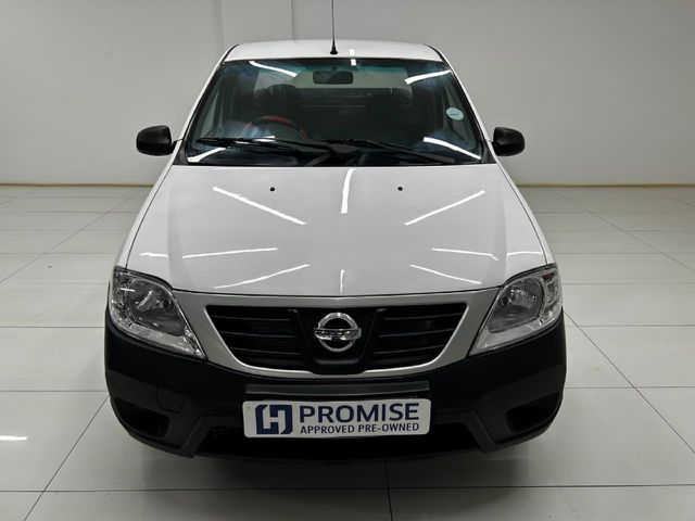 2021 Nissan NP200 1.6 A/C Safety Pack, photo 3