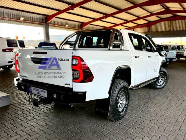 2018 Toyota Hilux 2.8 GD-6 Raider 4x4 Double-Cab Auto, photo 2