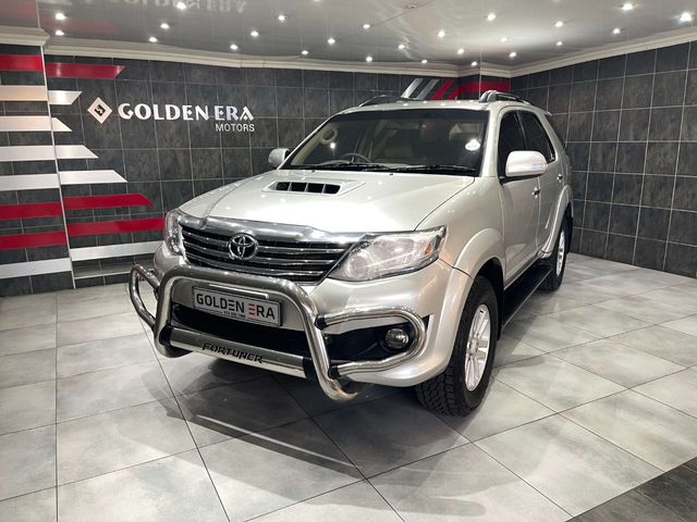 2013 Toyota Fortuner 2.5 D-4D Raised Body, photo 2