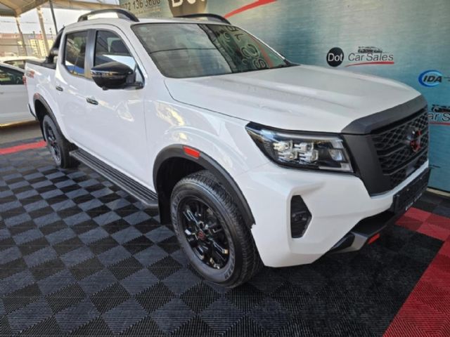 2025 Nissan Navara 2.5 DDTi PRO-2X Auto Double-Cab, photo 2