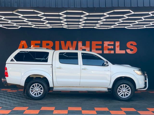 2013 Toyota Hilux 3.0 D-4D Raider Raised Body Auto Double-Cab
