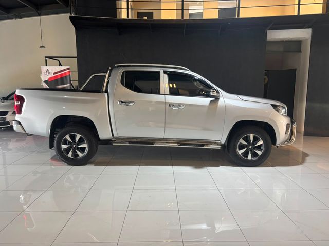 2024 Peugeot Landtrek 1.9D Allure Double Cab Auto, photo 2