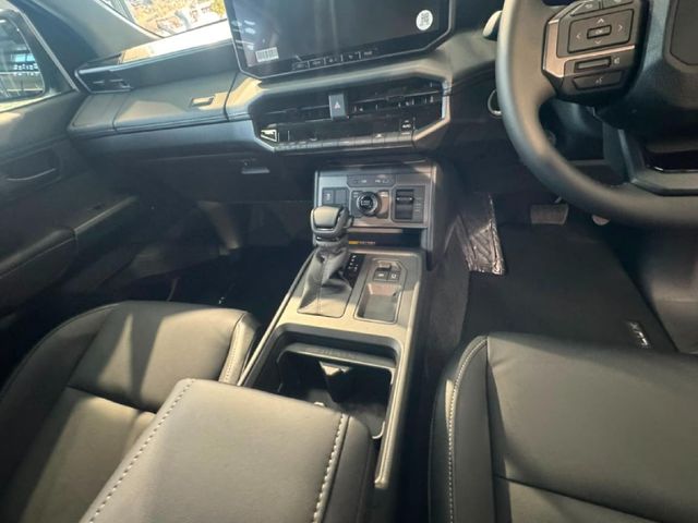2026 Toyota Hilux 2.8 GD-6 RB Raider X 4x4 Auto Extended Cab, photo 5