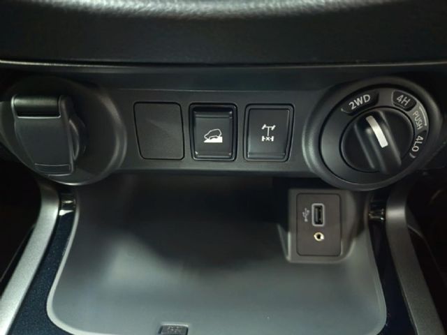 2026 Nissan Navara 2.5DDTi PRO-4X Warrior 4x4 Double-Cab Auto, photo 2