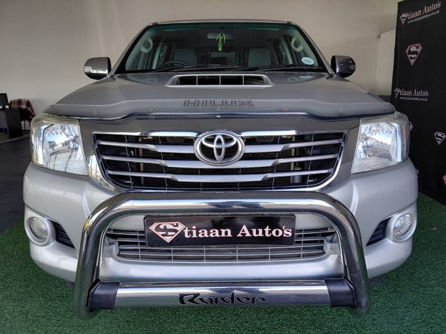 2012 Toyota Hilux 3.0 D-4D Raider Raised Body Double-Cab, photo 2
