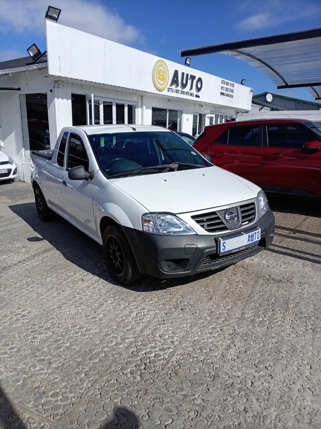 2020 Nissan NP200 1.6, photo 2