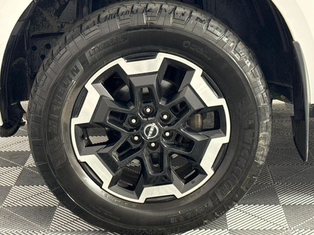 2025 Nissan Navara 2.5 DDTi LE Plus 4X4 Auto Double-Cab, photo 5