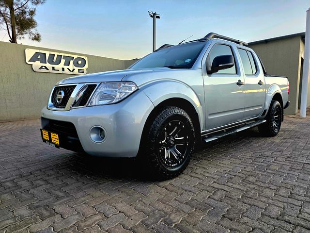 2012 Nissan Navara 2.5 dCi LE Double-Cab