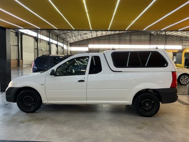 2019 Nissan NP200 1.6 A/C Safety Pack, photo 4