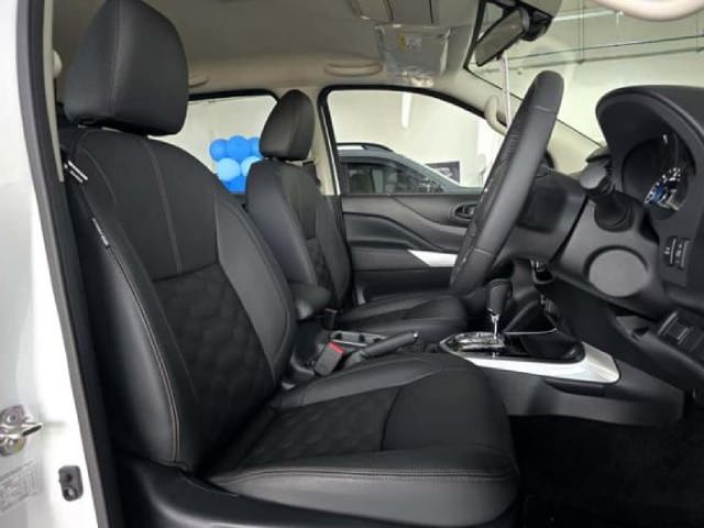 2026 Nissan Navara 2.5DDTi Stealth Auto, photo 2