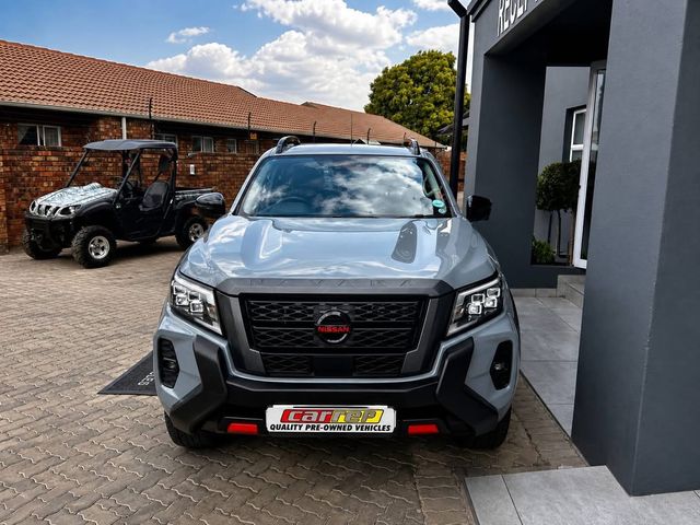 2022 Nissan Navara 2.5 DDTi PRO-2X Auto Double-Cab, photo 2