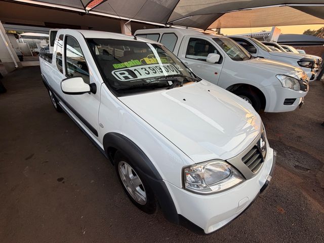 2022 Nissan NP200 1.6 SE, photo 5