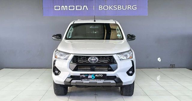 2025 Toyota Hilux 2.4 GD-6 Raider 4x4 Auto Double-Cab, photo 2