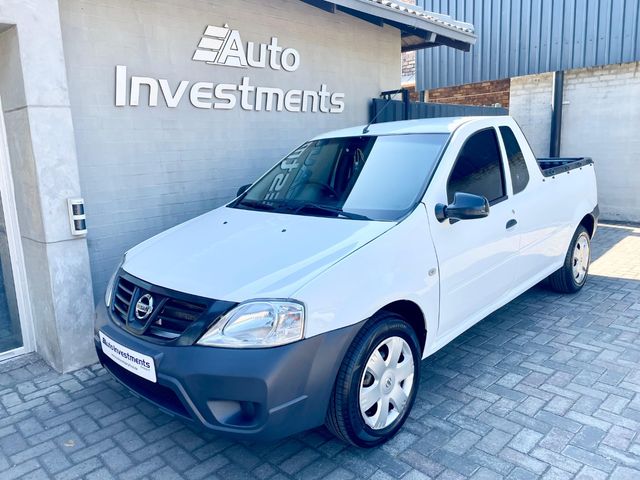 2023 Nissan NP200 1.6 A/C Safety Pack