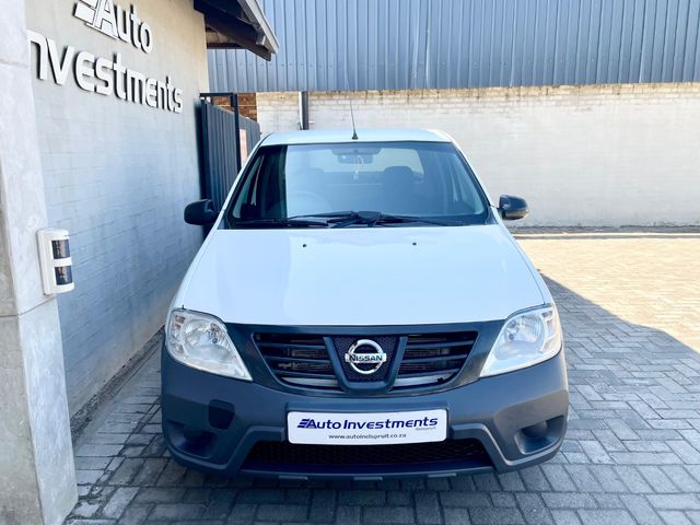 2023 Nissan NP200 1.6 A/C Safety Pack, photo 2