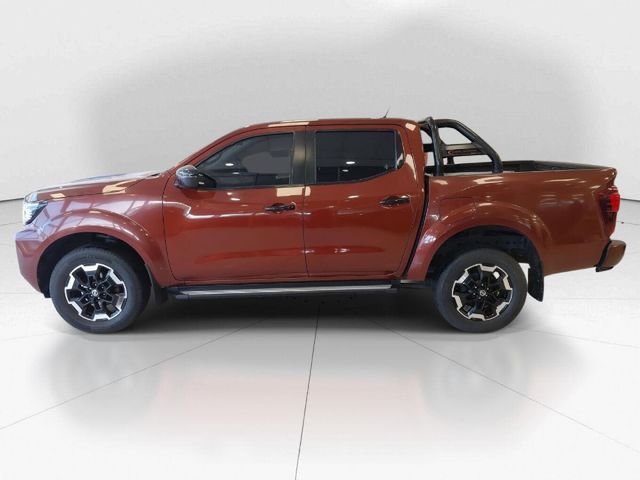 2023 Nissan Navara 2.5 DDTi LE Plus Auto Double-Cab, photo 4