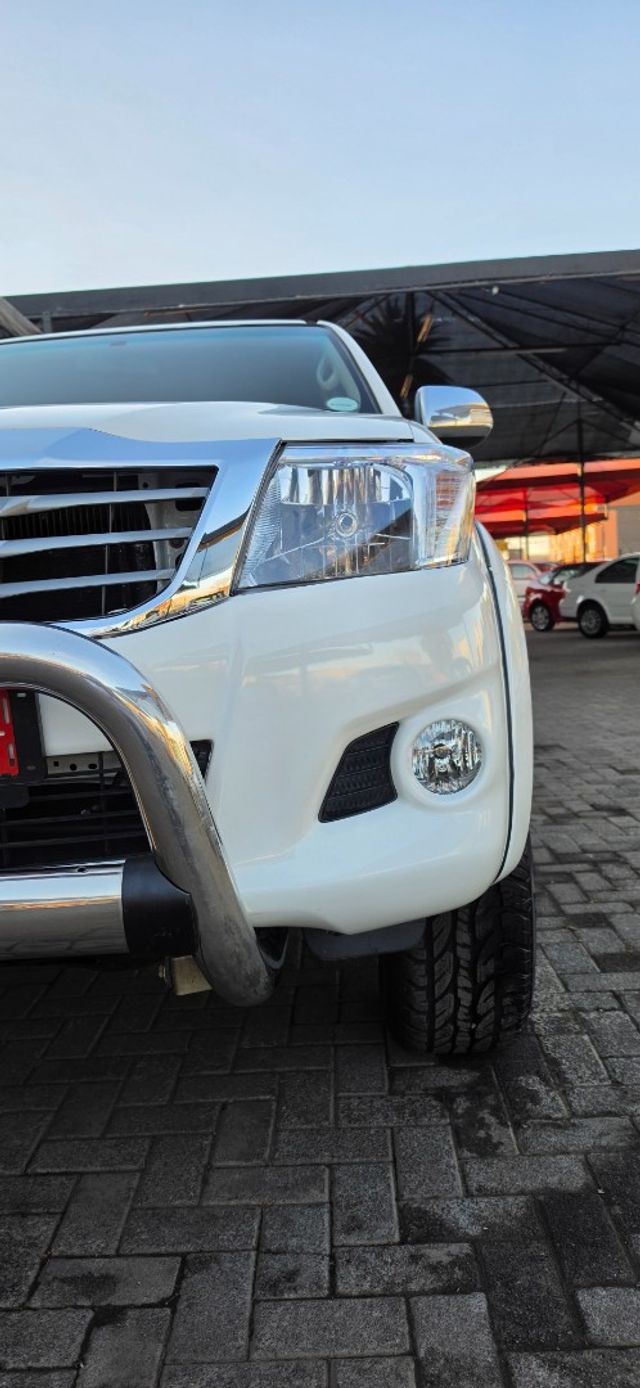 2013 Toyota Hilux 2.7 VVTi Raider Raised Body Double-Cab, photo 2
