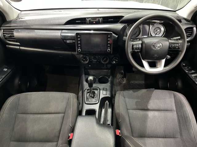 2023 Toyota Hilux 2.4 GD-6 Raider 4x4 Auto Double-Cab, photo 5
