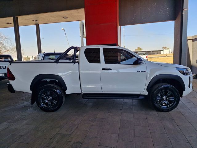 2025 Toyota Hilux 2.4 GD-6 Raised Body Raider Auto Extended Cab, photo 2