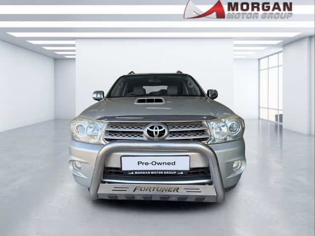 2011 Toyota Fortuner 3.0 D-4D Raised Body Auto, photo 2
