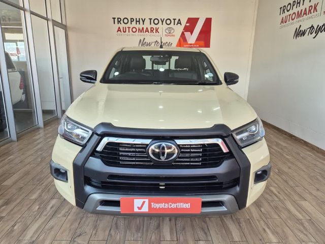 2022 Toyota Hilux 2.8 GD-6 Raised Body Legend Auto Double-Cab, photo 2