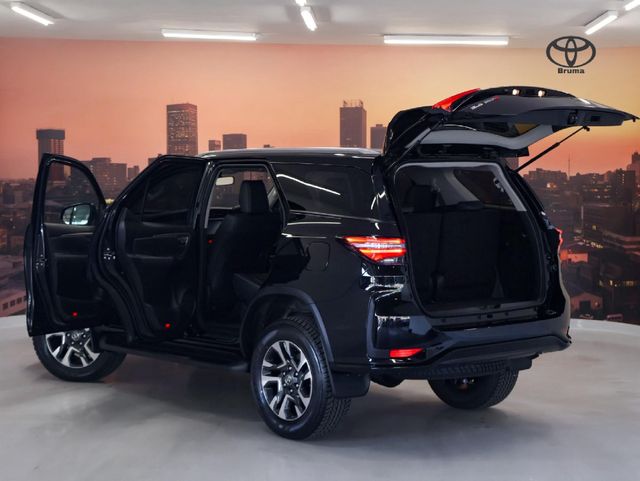 2026 Toyota Fortuner 2.4 GD-6 R/B Auto, photo 3