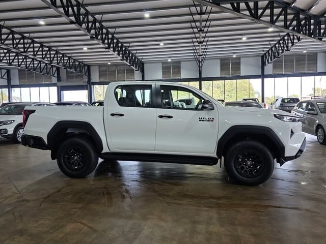 2026 Toyota Hilux 2.8 GD-6 Raider 4x4 Auto Double-Cab, photo 2