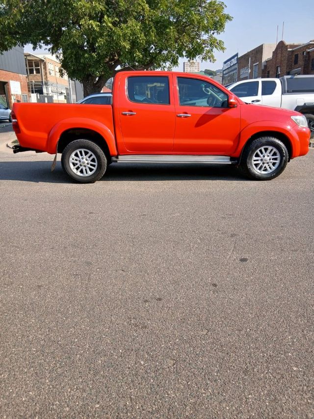 2014 Toyota Hilux 2.7 VVTi Raider Raised Body Double-Cab, photo 3