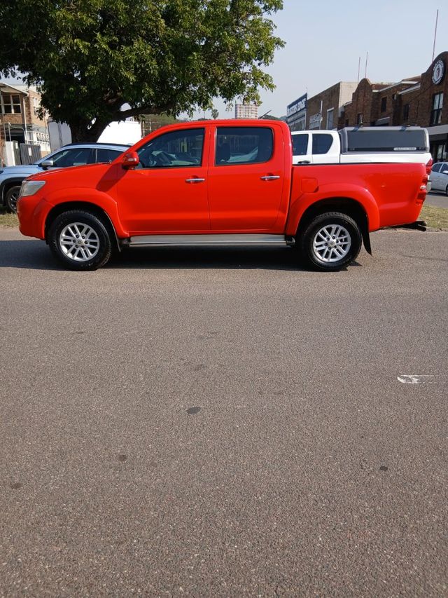 2014 Toyota Hilux 2.7 VVTi Raider Raised Body Double-Cab, photo 4