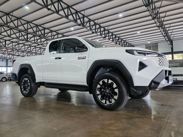 2026 Toyota Hilux 2.8 GD-6 RB Raider X 4x4 Auto Extended Cab